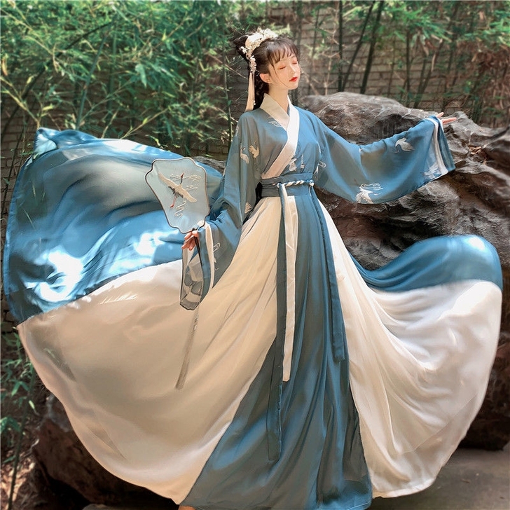 长安故里汉服，现在基本上退坑了，所以不怎么...