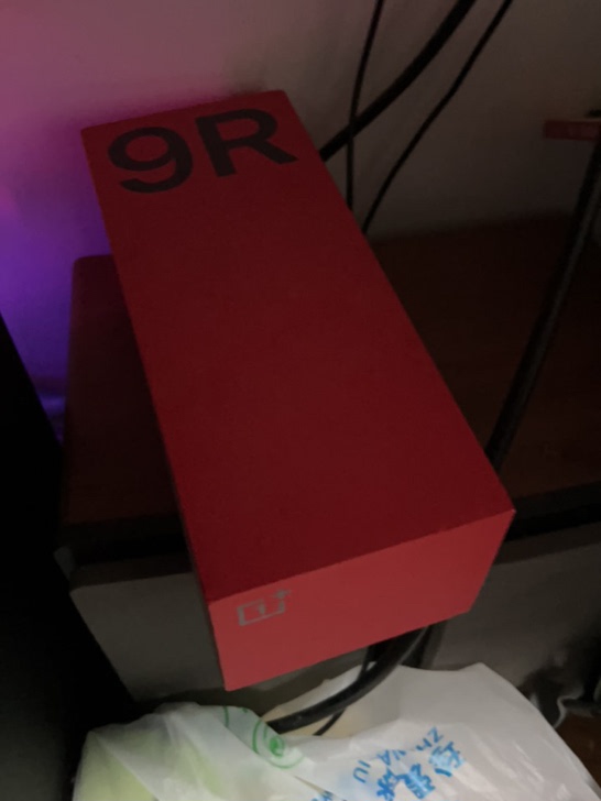 一加9R 8+256青色，99新