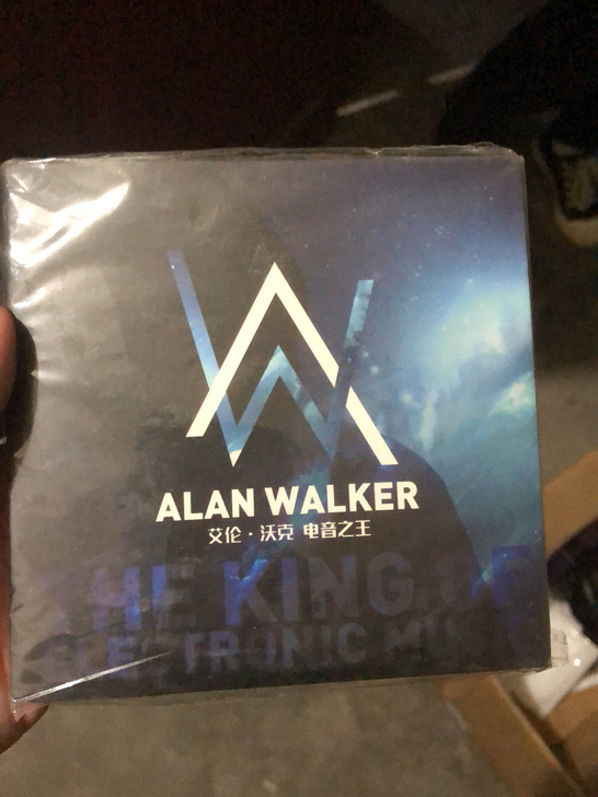 alan walker艾伦沃克专辑正版cd...