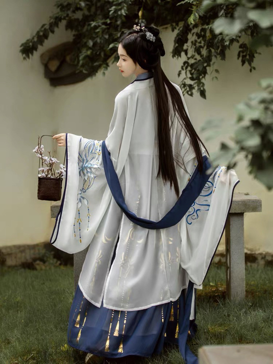 千韵岗琼华汉服女秋冬振袖M码全新