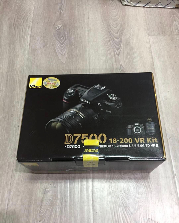 尼康（Nikon）D7500单机专业中端高...
