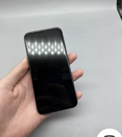 出备用机苹果8黑色64G 美版无锁三网 成...