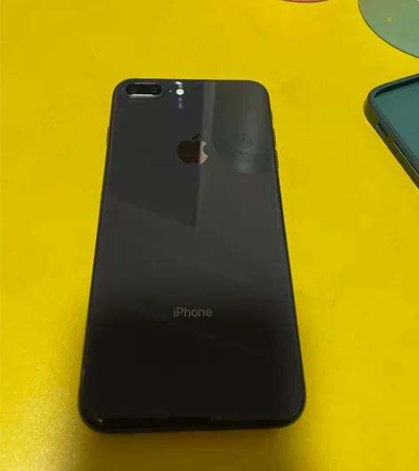 之前买的苹果8plus      64g ...