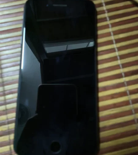 苹果8plus 机子进水了,开不了机,原装...