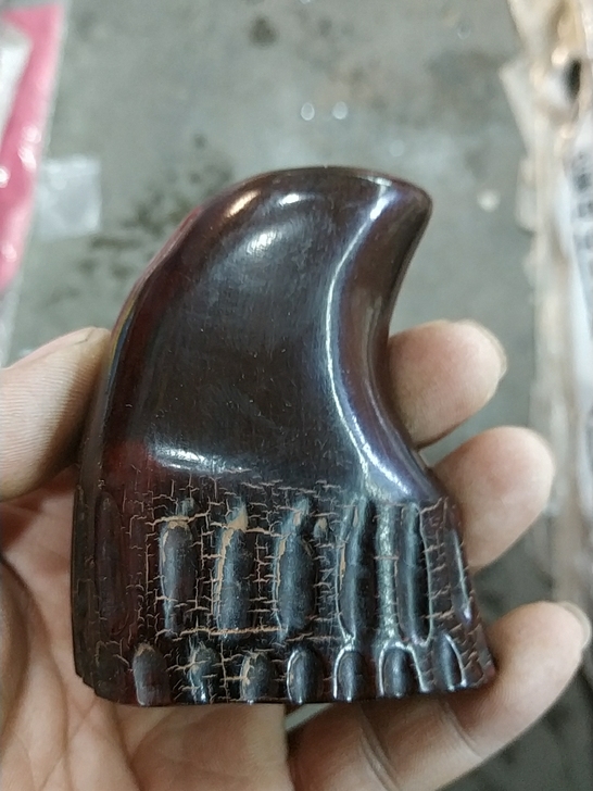 牦牛角摆件，天然牦牛角角尖，普通红米手机拍...