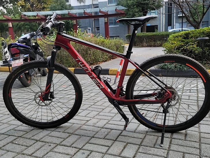 自己19年末在京东上买的 没越野过没有长途...