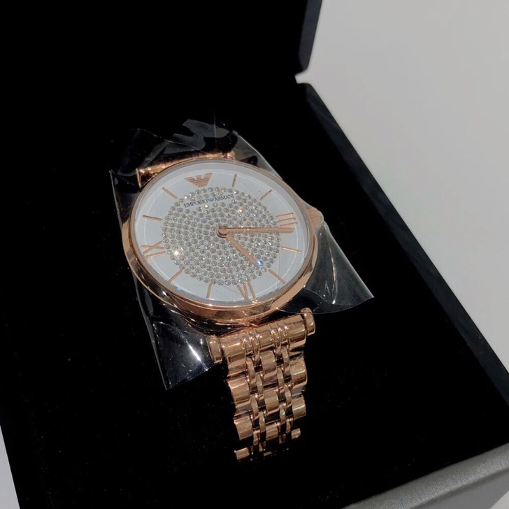 全新正品Armani阿玛尼满天星手表女轻奢...