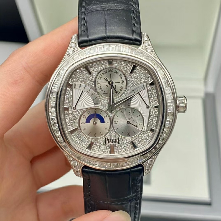 回收手表，有意者私聊我。