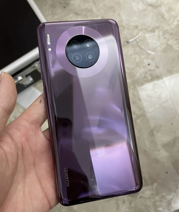 华为mate30全面刘海屏正品国行高配二手...