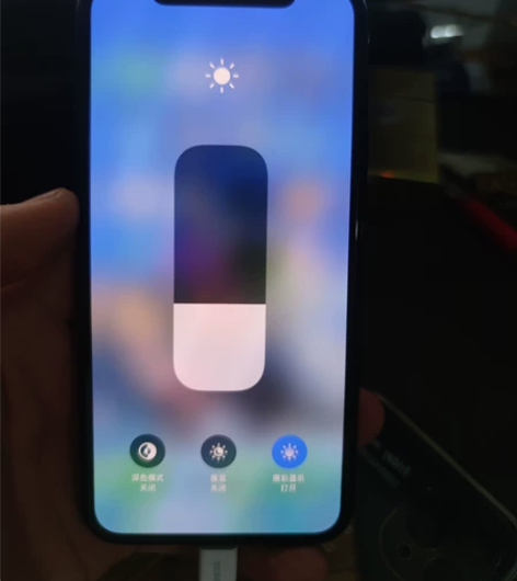 iPhone 11 Pro  暗夜绿色  ...