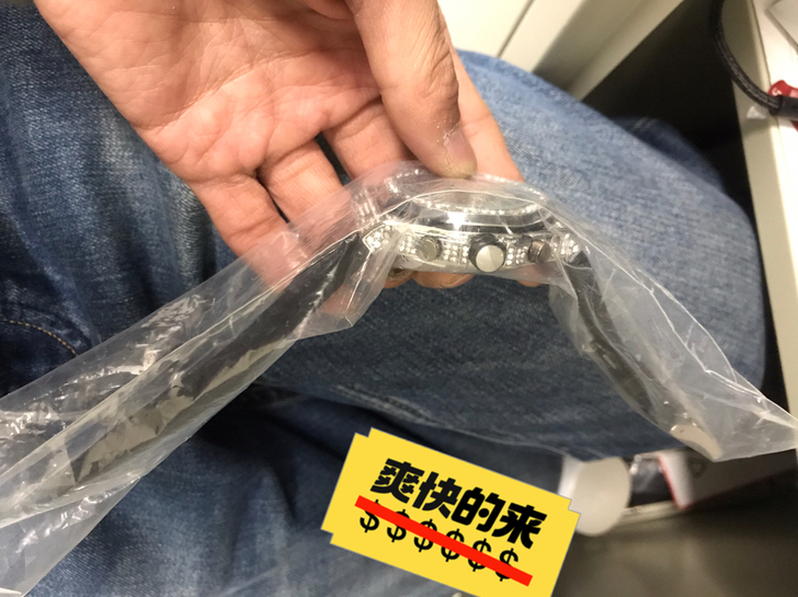 意卡伊手表,一次没带过,朋友送的,全新,后...