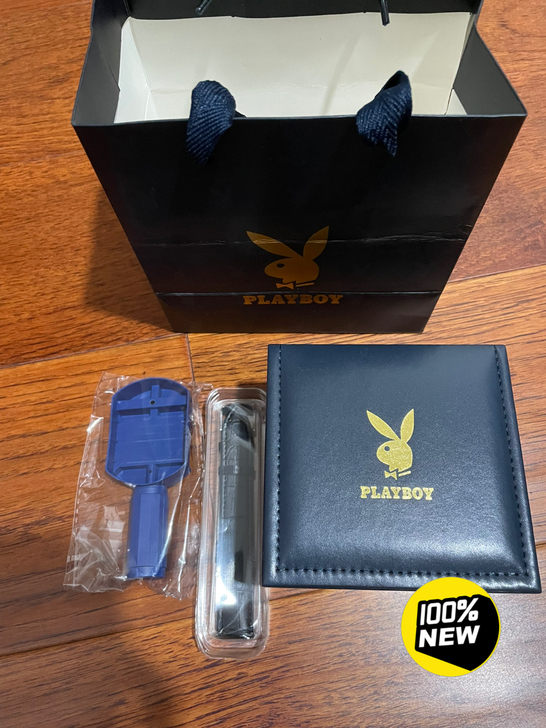 playboy男士腕表 全新未用过，包装盒...