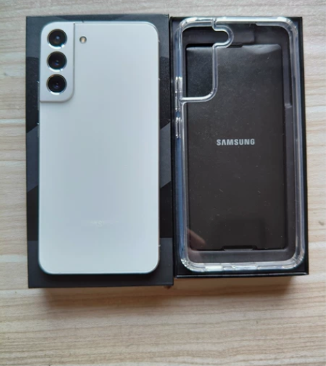 三星S22+   白色  8+256 备用...