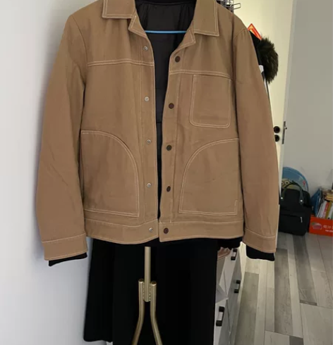 男士羽绒夹克，里面有羽绒内胆，有拉链可拆卸...