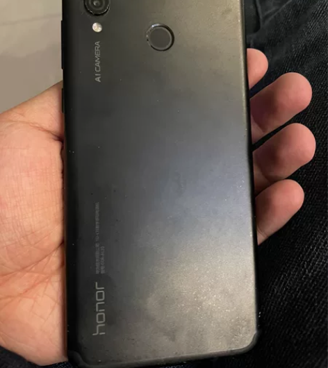 荣耀 play，父母自用手机，6+64G，...