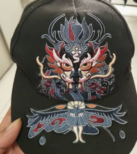 ZTSWO唐斯沃福中国龙棒球帽，买的时候2...