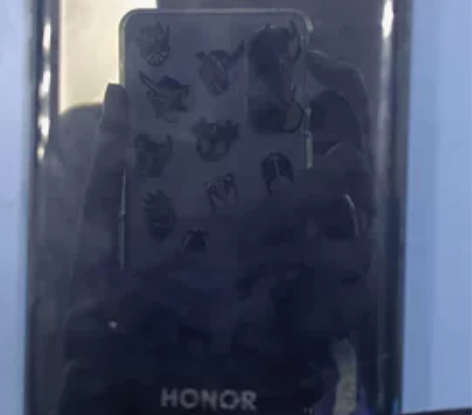 荣耀v20，6+128 相机黑点不影响扫码...