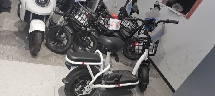 小电驴，1200块全新车，48伏不讲价，可...