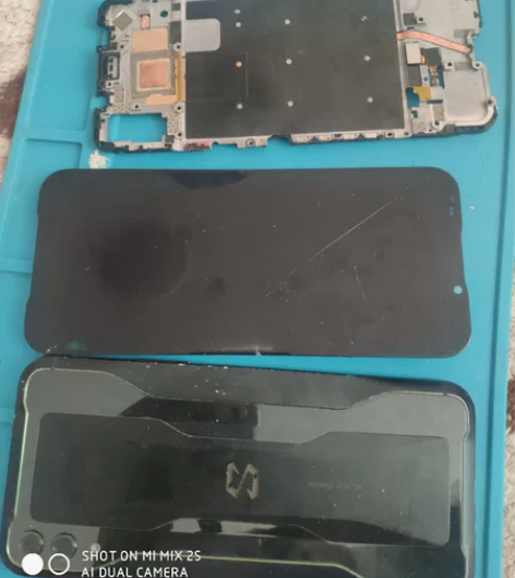 黑鲨2配件。 感兴趣的话点“我想要”和我私...