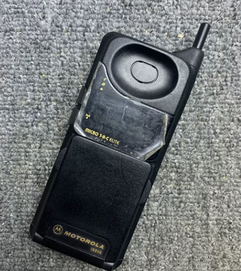 摩托罗拉168AV红灯模拟手机开机正常 配...