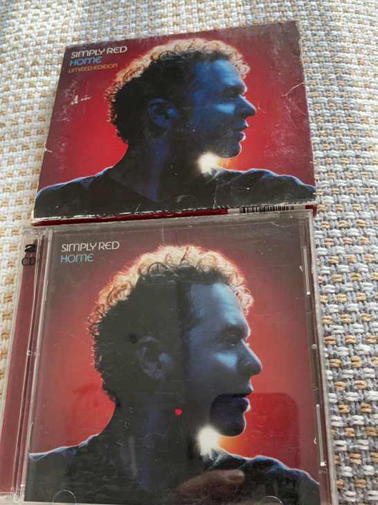 纯红乐队专辑 cd+dvd 欧版 外盒破旧...