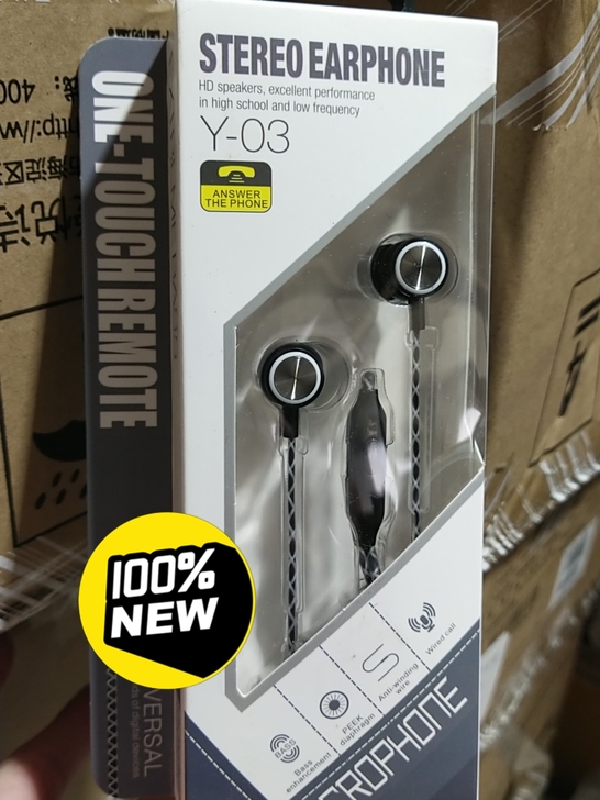 Y03有线耳机  全新未拆封    厂家批...