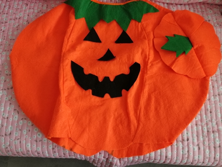 万圣节儿童装扮南瓜服，适合幼儿园的小朋友。