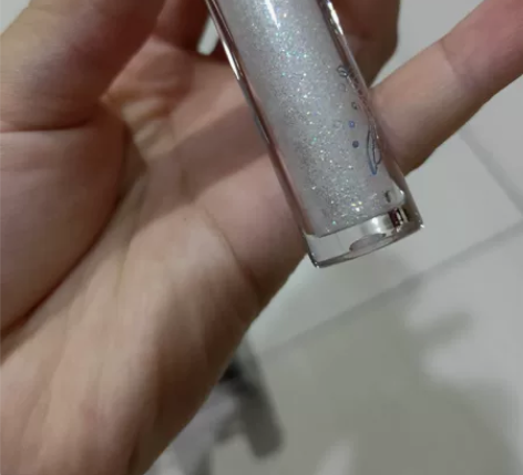 眼影卧蚕笔防水亮片珠光闪粉亮晶晶，全新！买...