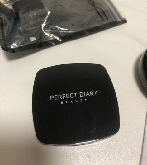 完美日记修容粉饼阴影高光一体盘鼻影侧影瘦脸...