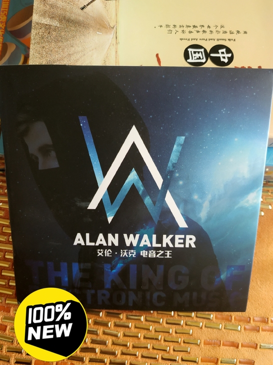alan walker艾伦沃克专辑正版cd...