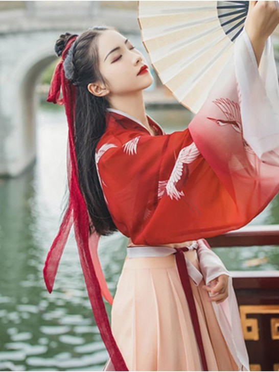 安炎 汉服