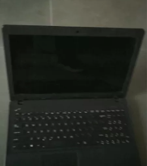华硕笔记本X552E，突然不开机了，没有内...