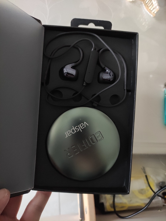 漫步者W295BT蓝牙耳机闲置出了