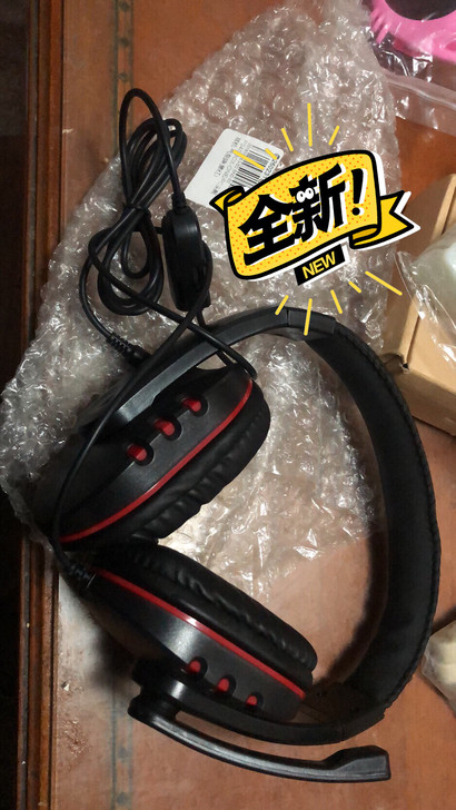 电脑手机都可以用的耳机带话筒不包邮全新不退换