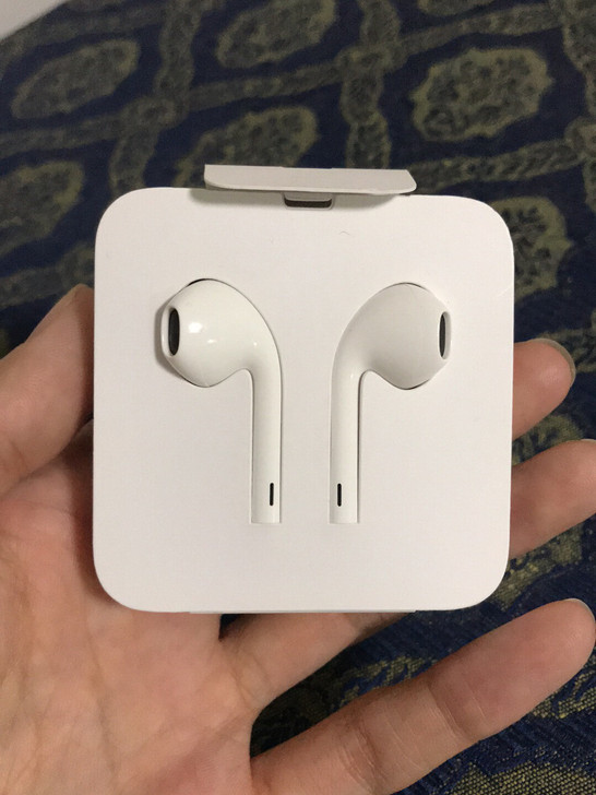 Iphone XS原装有线耳机，全新
