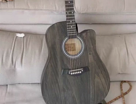 个人转让九百多全新吉他，孩子上学没时间弹，...