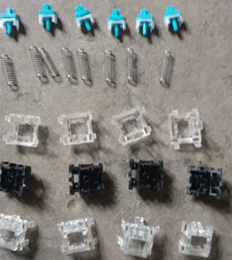 电脑键盘按键配件配套按键便宜出来了100个...