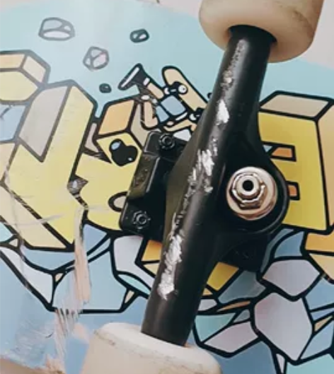 dbh滑板 原价310买的 不玩了 200...