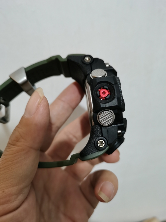 卡西欧大泥王 表把弄断了 懂的爽快的来 售...