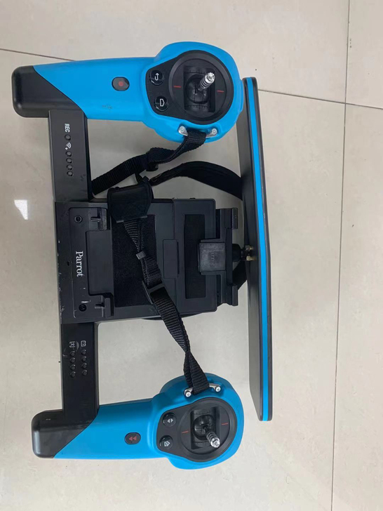 Parrot 派诺特 无人机 遥控 有划痕...