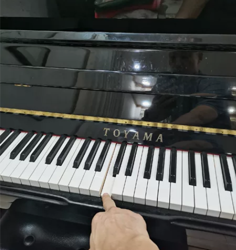 TOYOMA钢琴出售，感兴趣的话点“我想要...