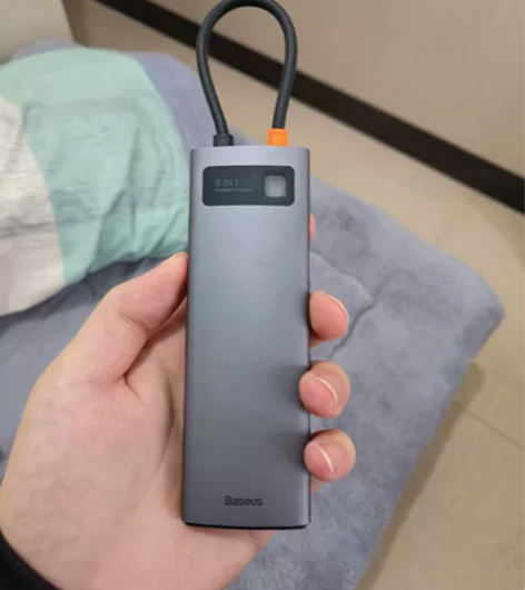 倍思拓展坞八合一 今年五月购自京东自营店，...