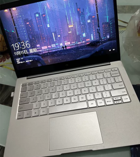 小米笔记本air13 配置：i5 8g 2...