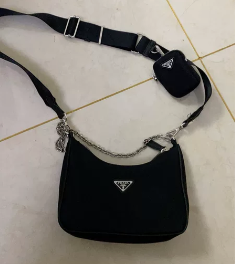 黑色降落伞布斜挎包女尺寸22*12 感兴趣...