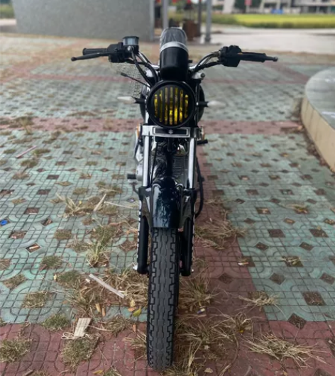 二手摩托车 进口铃木复古太子150cc 车...