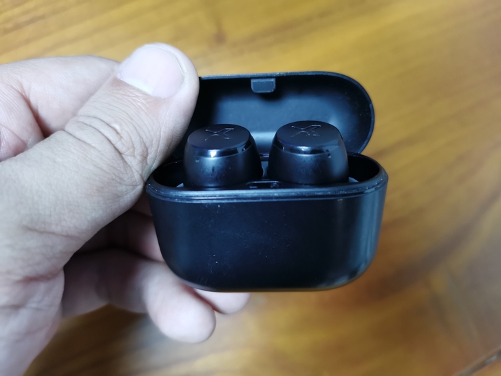 漫步者声迈x3入手一年多 有点旧 便宜出了...