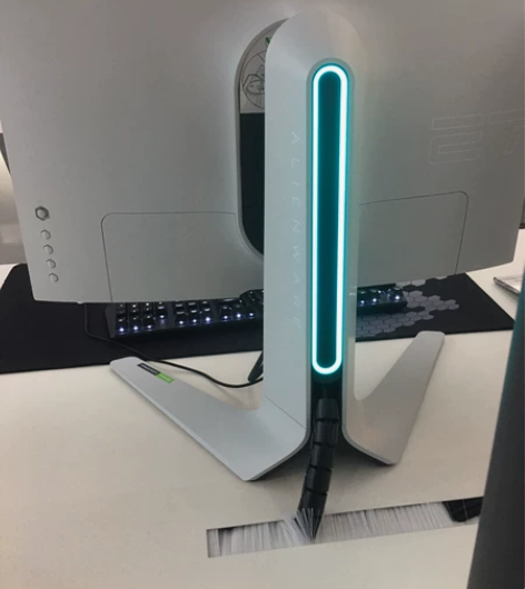 外星人27寸 ips240hz1080P电...