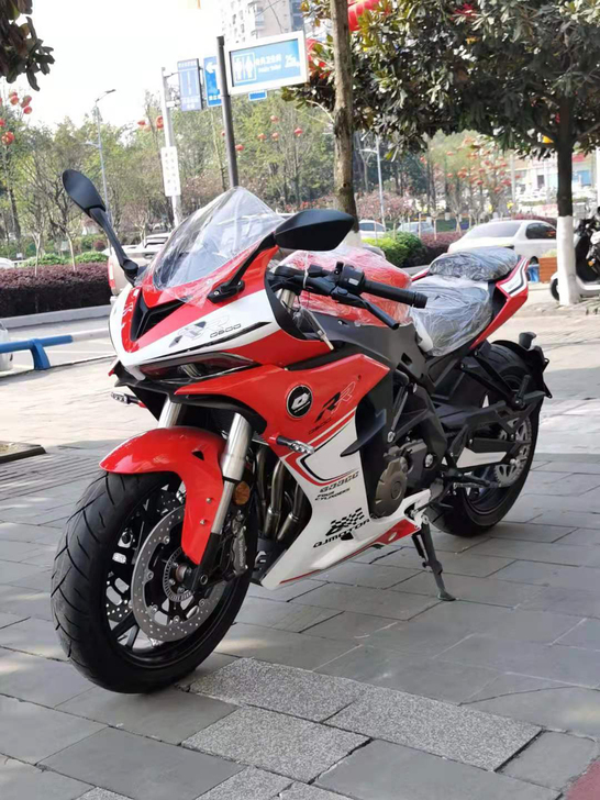 全新QJMOTOR赛600摩托可分期