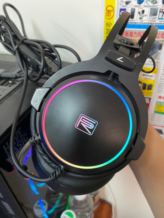 7.1耳机,功能完好,成色9成新。