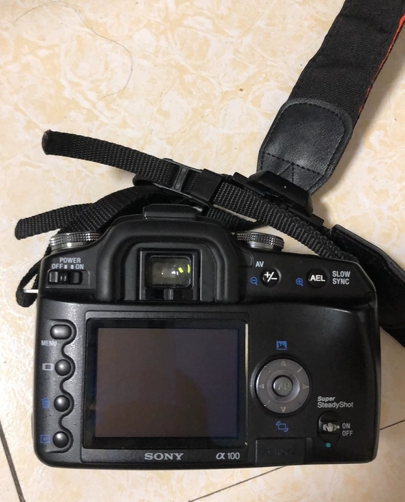 索尼A100数码单反套机，索尼18-70镜...